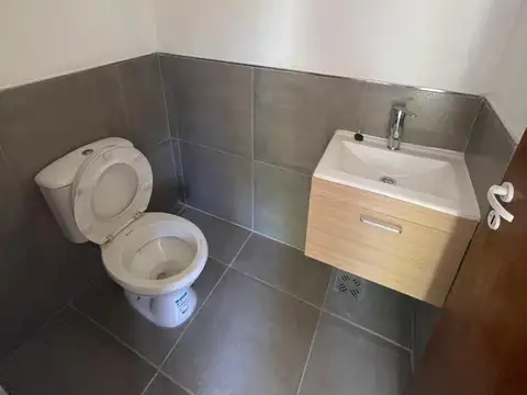 Casa en Alquiler en Funes, $ 770.000