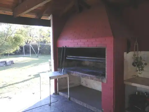 Chalet c  Quincho c/ Pileta