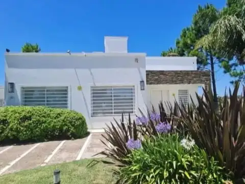 Quinta en Venta en Club de Campo El Candil, USD 155.000