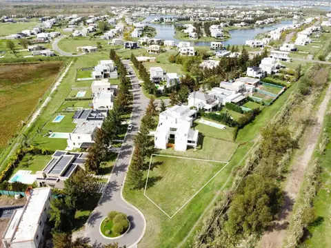 Venta Financiada Lote Interno Or. Noroeste Naudir