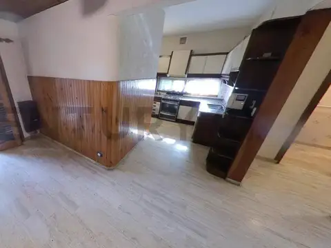 CASA 3 DORMITORIOS APTA CREDITO ADROGUE