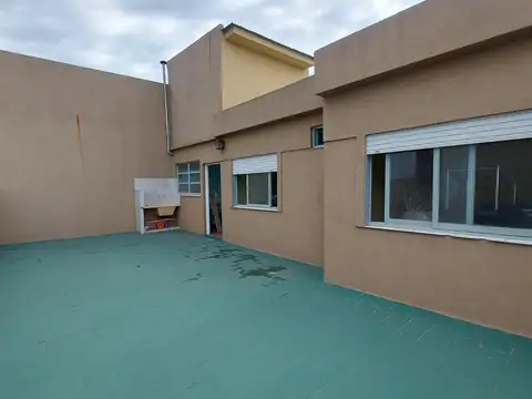 Depto Tipo Casa en Venta con 1 cocheras