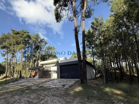 Casa 4 Dormitorios en Venta en Pinamar Zona Alamos