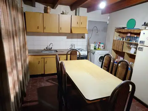 Casa en Alquiler con 1 cochera