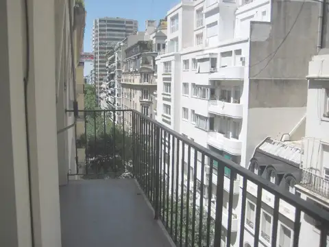 Montevideo 1700, Piso 6