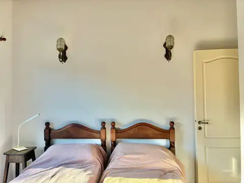 Casa en Alquiler con 1 cochera