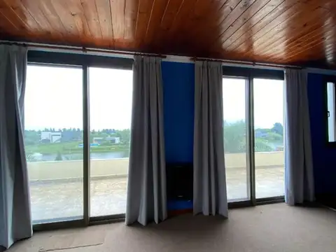 Casa 4 ambientes con 4 baños