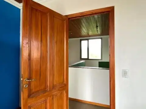 Casa en Venta en El Cazal, USD 269.000