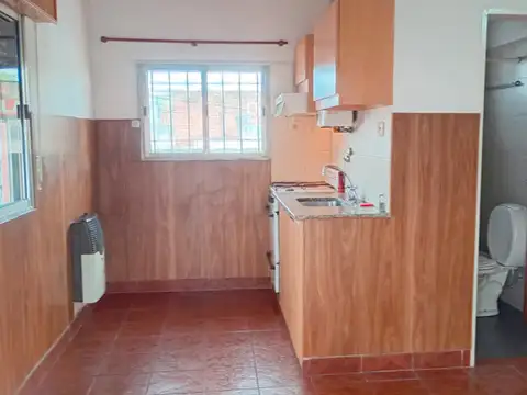 Casa en Alquiler con 1 cochera