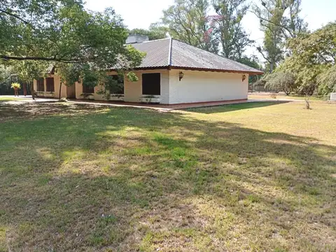 Campo en Venta con Alambrado