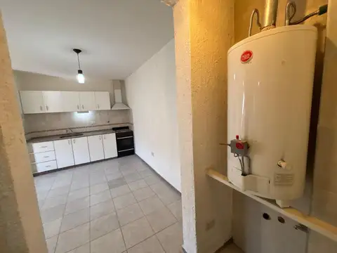 Depto Tipo Casa en Alquiler con 1 cocheras
