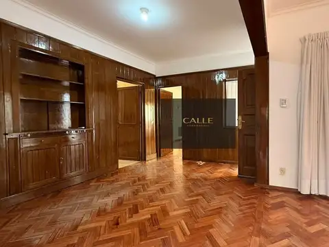 Casa 7 ambientes con 4 baños