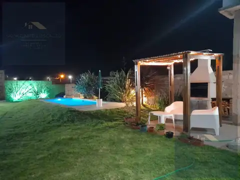 Casa en Barrio Felix Camet