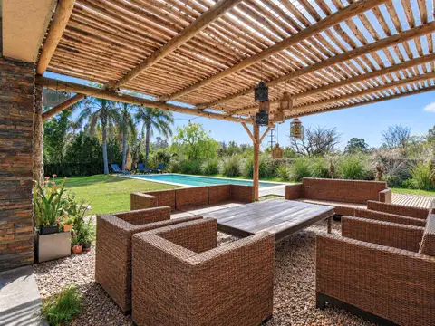 Casa en Alquiler de 3 dormitorios