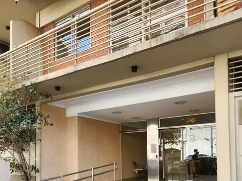EXCELENTE DPTO. 2 AMB. EN ALQUILER EN FLORESTA - 6TO. PISO - CÓMODO, MUY LUMINOSO y AIREADO – 47 m2
