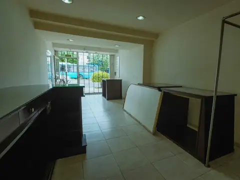 Local en Venta 40 años