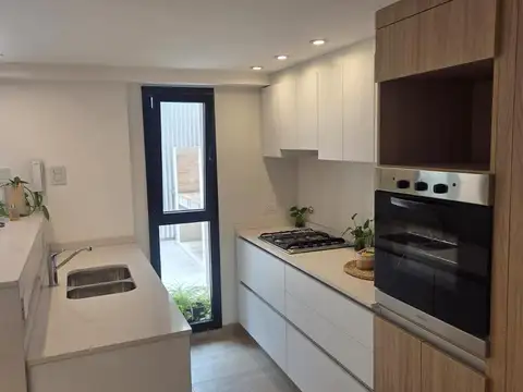 Casa en Venta en Nuestra Señora De Lourdes, USD 228.000