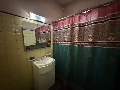 VENTA CASA 5 AMB LANUS ESTE! APTA DOS FAMILIAS