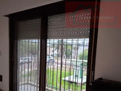 Departamento en Alquiler en El Palomar, $ 850.000
