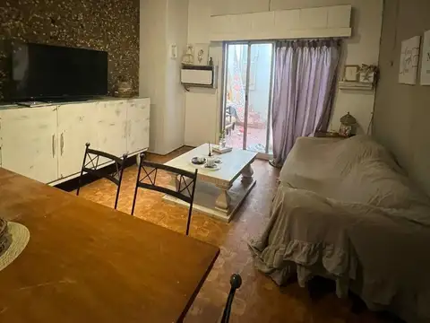 Caseros 2176 , Piso 1