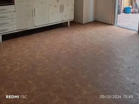 Caseros 2100, Piso 1°