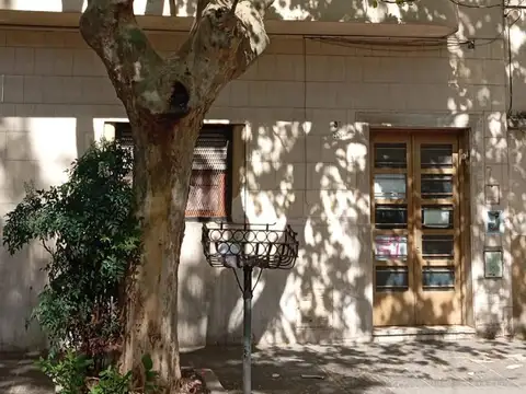 Caseros 2176 , Piso 1