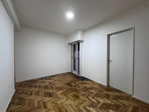 Av. Olazabal 4863 , Piso 2