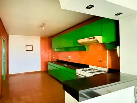 Depto Tipo Casa en Venta con 2 cocheras