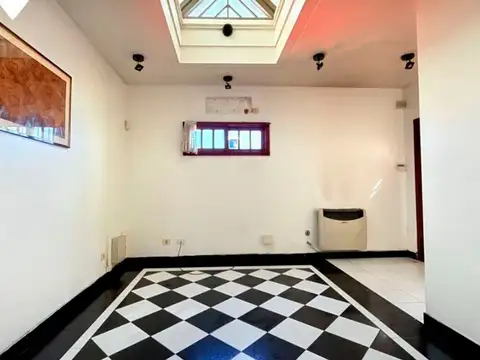 Depto Tipo Casa en Venta de 4 dormitorios