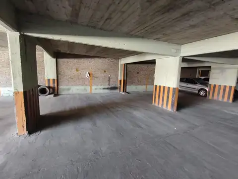 VENTA Cochera Privada Cubierta -Maipú 1100-