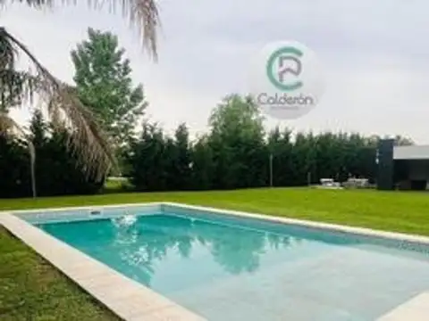 Casa 5 ambientes con 4 baños