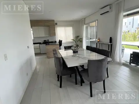 Casa en Alquiler en Puertos - Riberas, USD 2.000