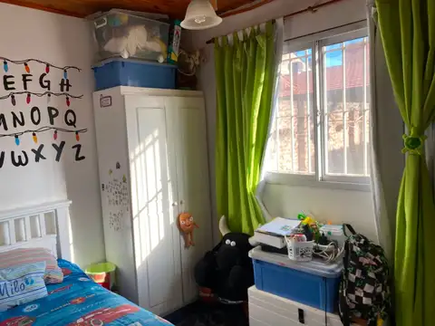 Casa 4 ambientes con 1 baño