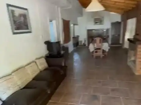 Venta casa Lago Pellegrini en esquina