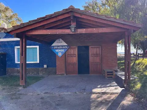 Venta casa Lago Pellegrini en esquina
