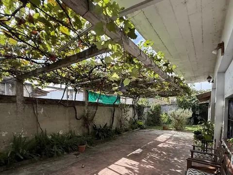 Chalet con departamento