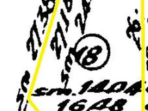 Simon de Iriondo 1286 esquina Tres de Febrero