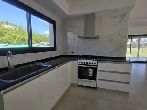 Casa en El Canton - Norte