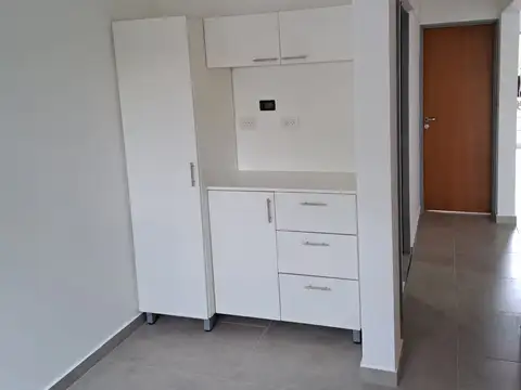 Ambrosio Lezica 3700, Piso 1