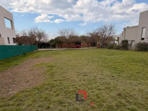 Terreno en Venta en Valle Escondido, USD 210.000