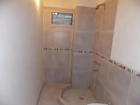 Depto Tipo Casa en Alquiler al Este