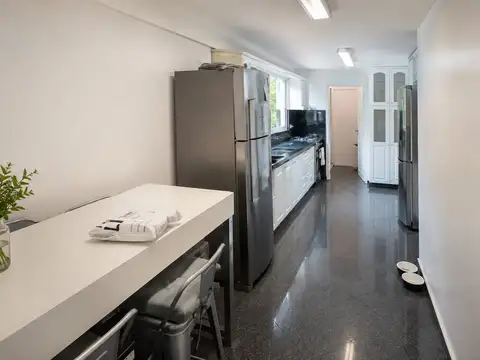 Departamento 4 ambientes con 3 baños