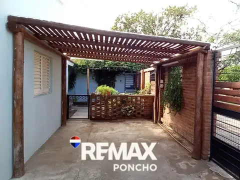 VENTA CASA 3 DORMITORIOS - ZONA SUR