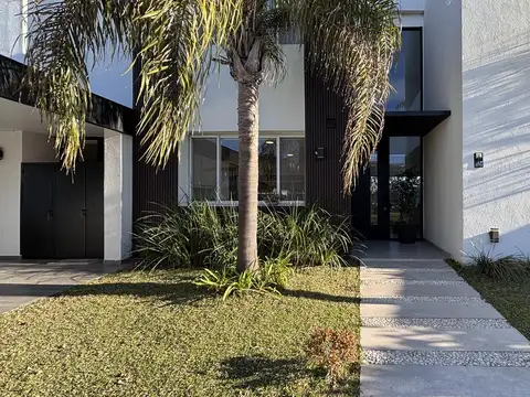 Casa en Alquiler A Estrenar