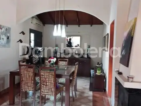 Casa en Venta en Paso del Rey, USD 160.000