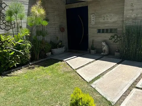 Av. Parque, Villa Rosa, Provincia de Buenos Aires