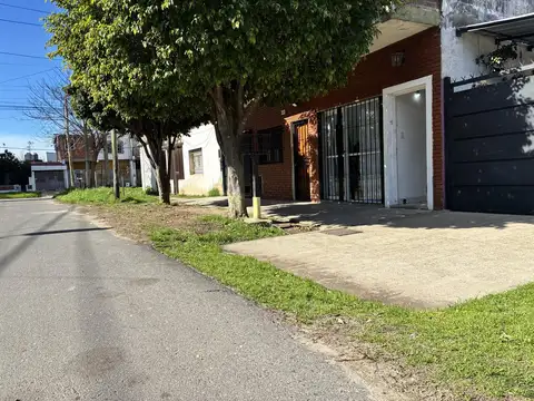 VENTA CASA EN SAN JOSÉ, TEMPERLEY | 3 AMBIENTES, PATIO Y TERRAZA