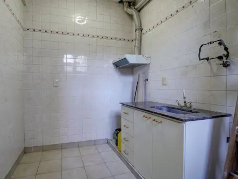 Departamento en Venta en Flores, USD 49.900