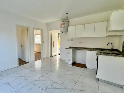 Avenida Presidente Arturo Humberto Illia 8700