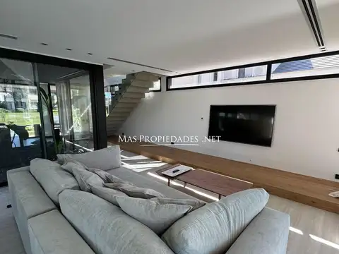 Casa en Venta 1 año